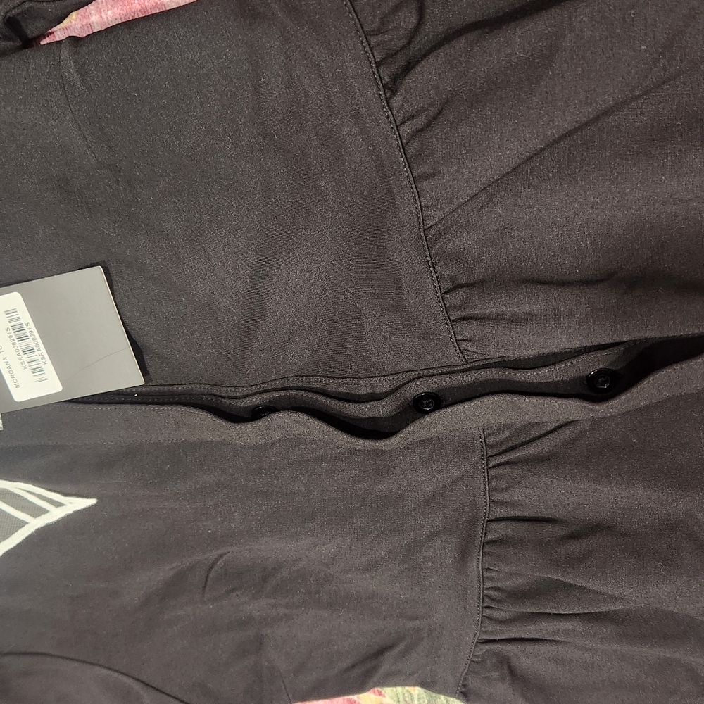 Killstar black button-down shirt with bell sleeves - Picture 7 of 11